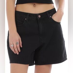 NWT Volcom Stoned BF Shorts Women’s Boyfriend Black 31